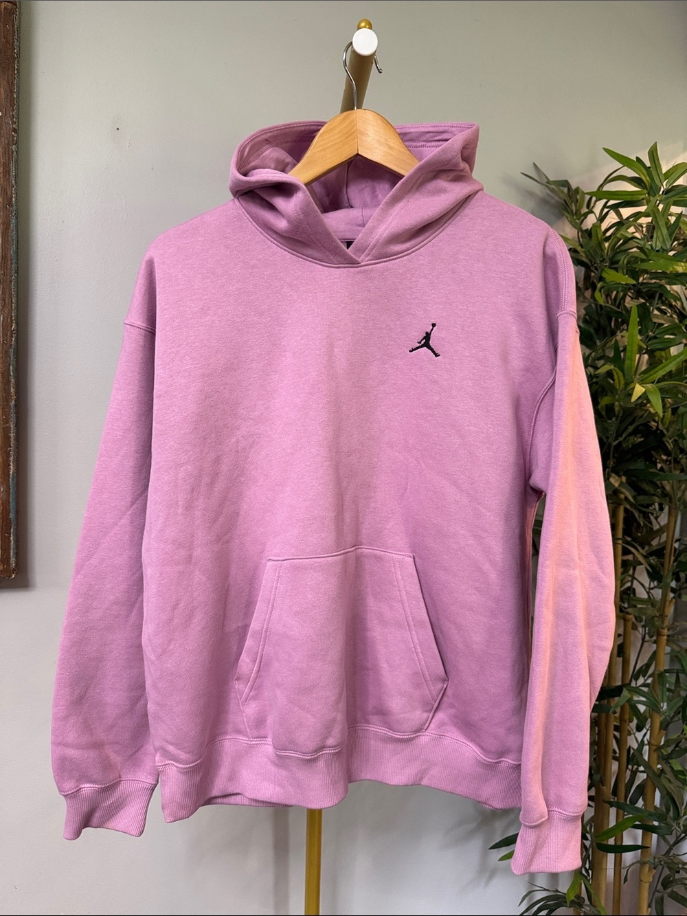 Jordan Men’s Lavender Hoodie with Black Jumpman EUC M